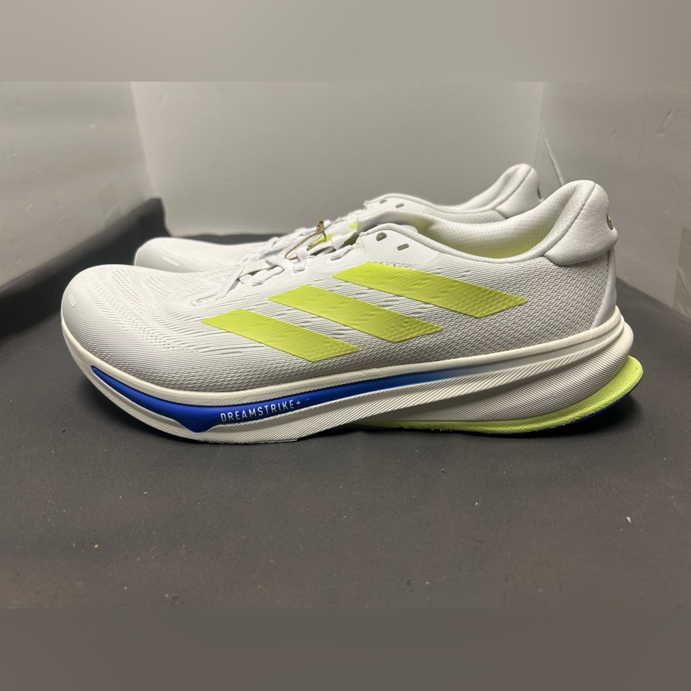 Adidas SUPERNOVA RISE 2 Running shoes IH8662 Men's Size 11. Brand new.